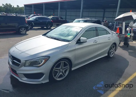 2015 Mercedes-Benz Cla 250 z USA, uszkodzony, nr VIN WDDSJ4EB0FN215208